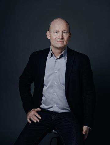 Mats Wahlbäck, Mäklare Svensk Fastighetsförmedling