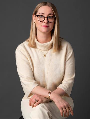 Camilla Alfredsson, Mäklare Svensk Fastighetsförmedling