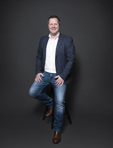 Peter Cederbjer, Real estate agent Svensk Fastighetsförmedling