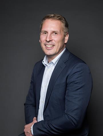 Jonny Persson, Mäklare Svensk Fastighetsförmedling