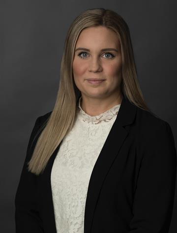 Caroline Larsen, Mäklare Svensk Fastighetsförmedling