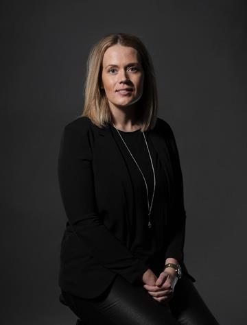 Amanda Daag Svanström , Mäklare Svensk Fastighetsförmedling