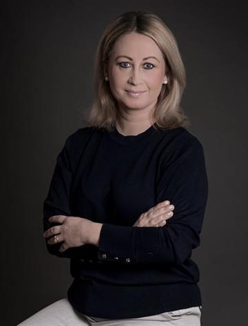 Emmy Kröhnert, Mäklare Svensk Fastighetsförmedling