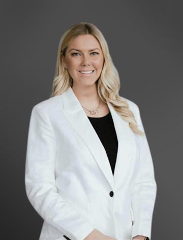 Kajsa Bergklint, Real estate agent Svensk Fastighetsförmedling