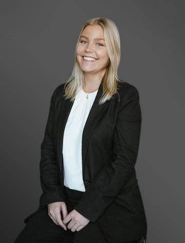 Jennifer Svensson, Mäklare Svensk Fastighetsförmedling
