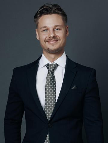 Mateusz Samuelsson, Mäklare Svensk Fastighetsförmedling