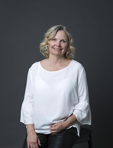 Linda Svensson, Mäklare Svensk Fastighetsförmedling