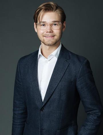 Liam Ekvall, Real estate agent Svensk Fastighetsförmedling