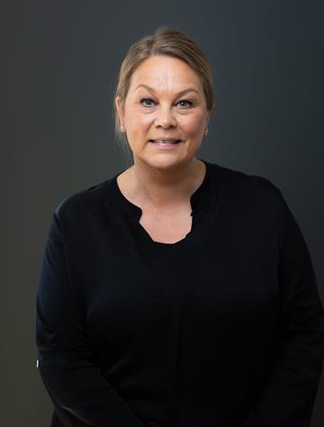 Sandra Klang Carling, Real estate agent Svensk Fastighetsförmedling