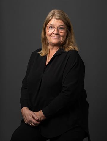 Pernilla Ekestolpe, Real estate agent Svensk Fastighetsförmedling